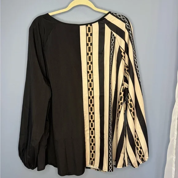 SHEIN Black and Cream Asymmetrical Blouse - Picture 2 of 2